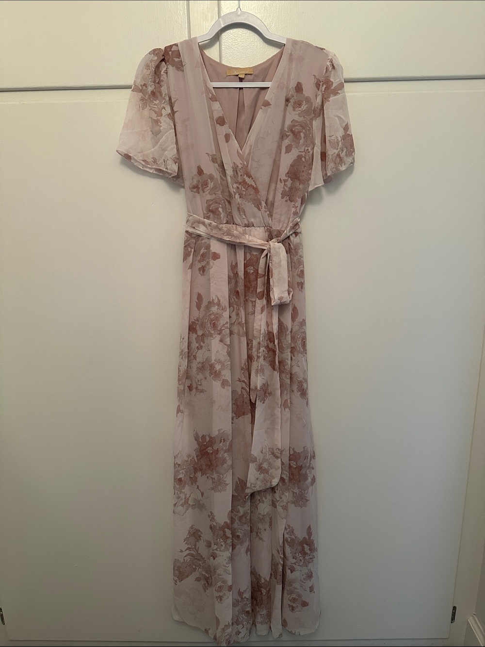 LIKE NEW Maternity Pregnancy Floral Wrap Maxi Dress in Blush Pink